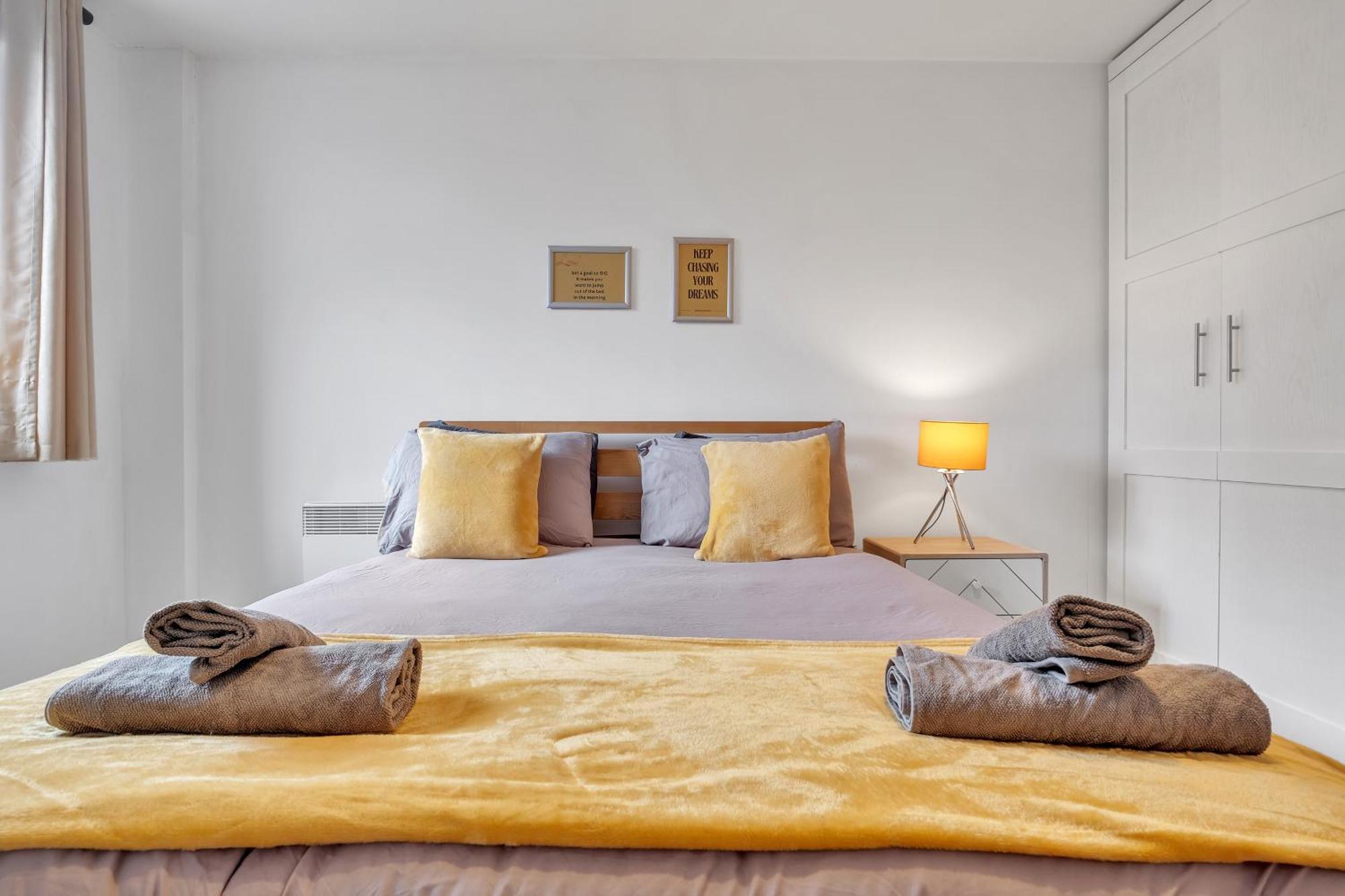 Central Suite Near Mailbox, King Bed, Ping Pong, Netflix, Sleeps 4 Μπέρμιγχαμ Εξωτερικό φωτογραφία
