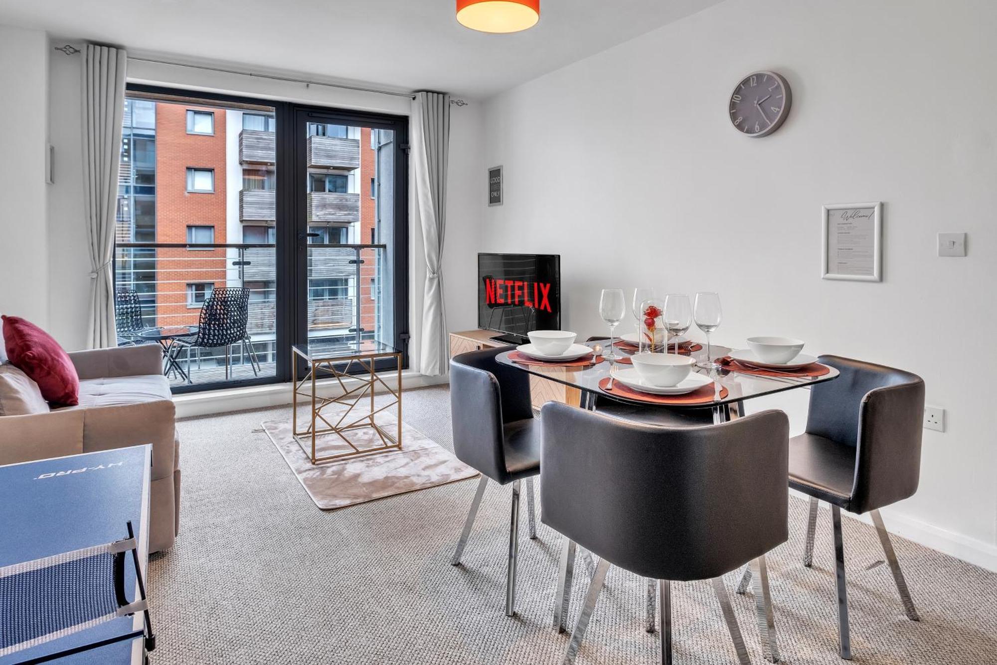 Central Suite Near Mailbox, King Bed, Ping Pong, Netflix, Sleeps 4 Μπέρμιγχαμ Εξωτερικό φωτογραφία
