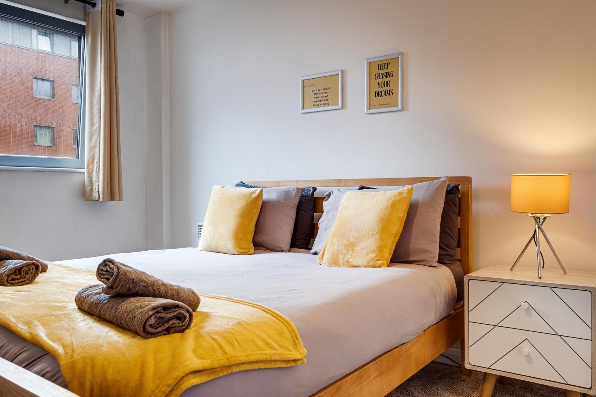 Central Suite Near Mailbox, King Bed, Ping Pong, Netflix, Sleeps 4 Μπέρμιγχαμ Εξωτερικό φωτογραφία